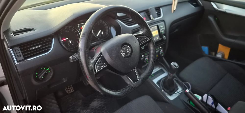 Skoda Octavia 2.0 TDI Sport Edition - 22