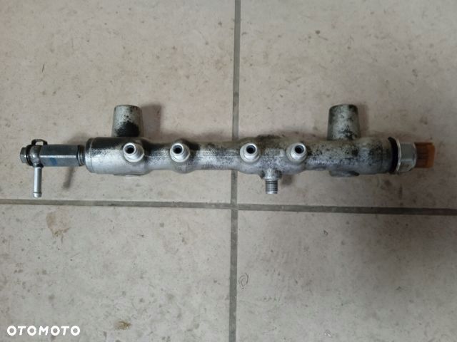 NISSAN PATHFINDER LIFT 2.5 DCI LISTWA WTRYSKOWA - 1