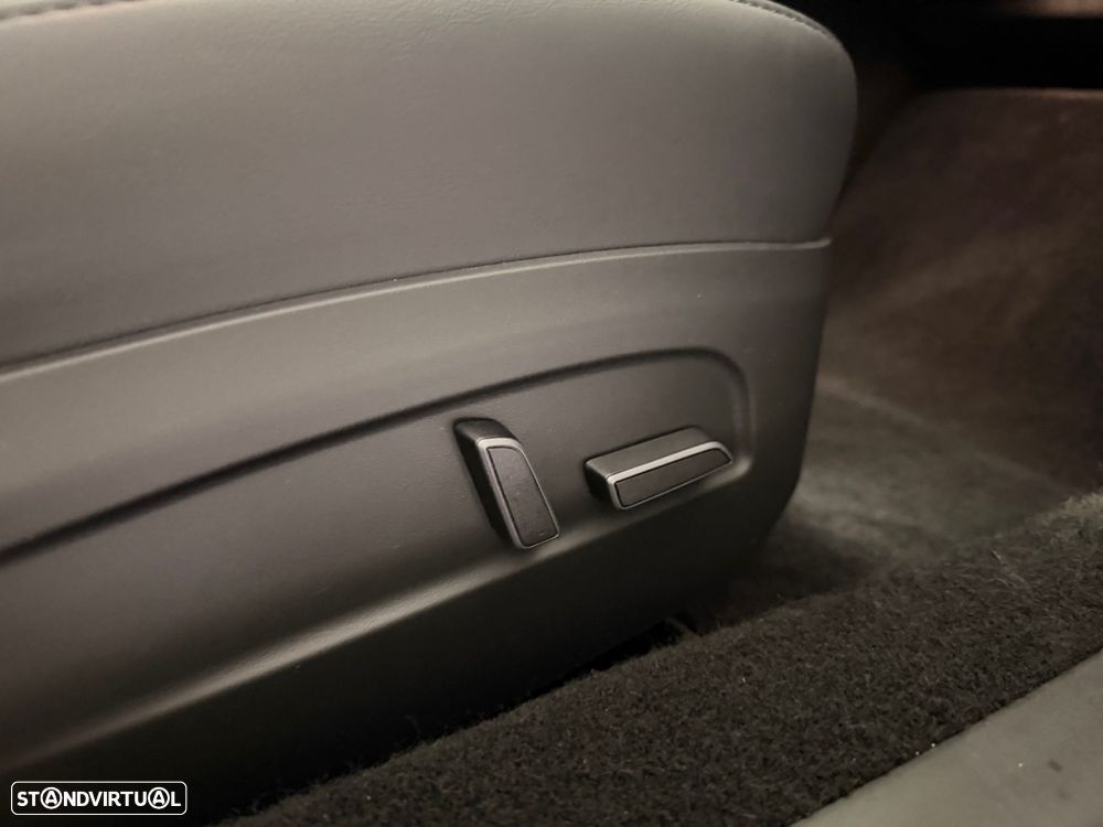 Tesla Model 3 Tração Traseira Standard - 25