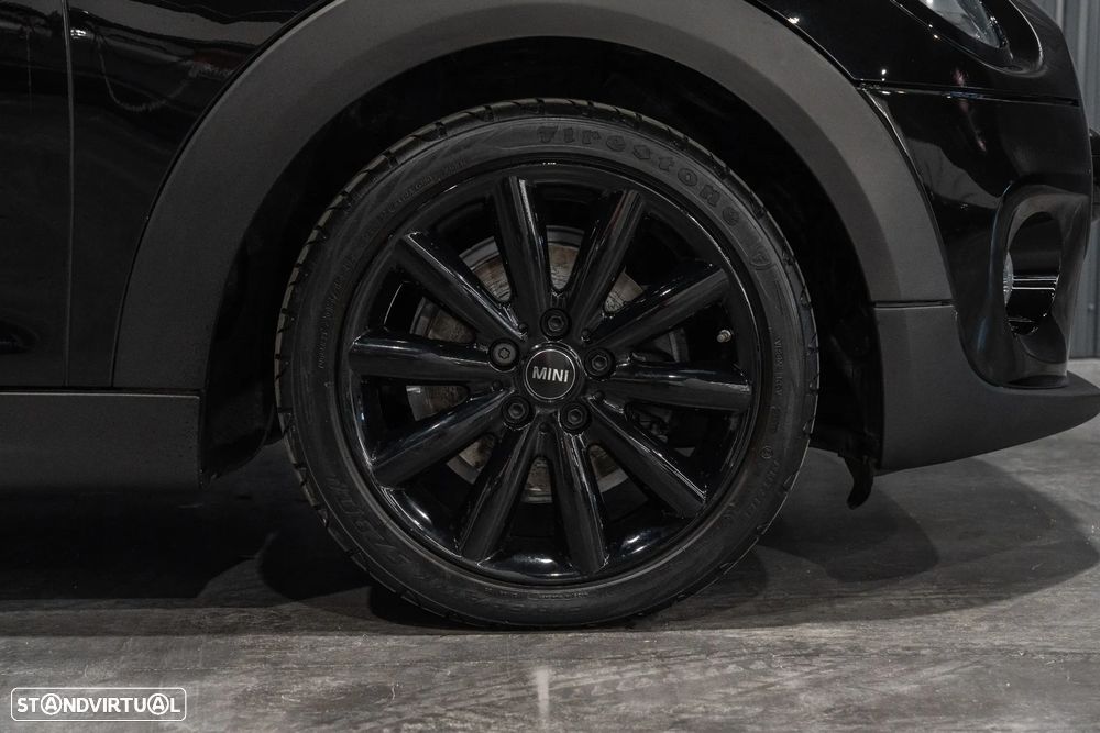 MINI 5 Portas Cooper D - 38