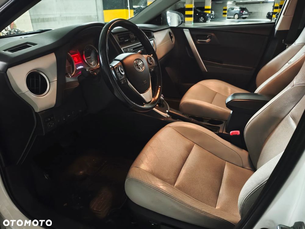 Toyota Auris 1.8 HSD Luna - 9