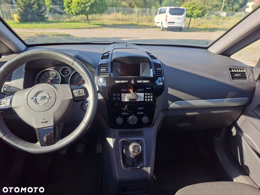 Opel Zafira 1.8 Cosmo EU5 - 7