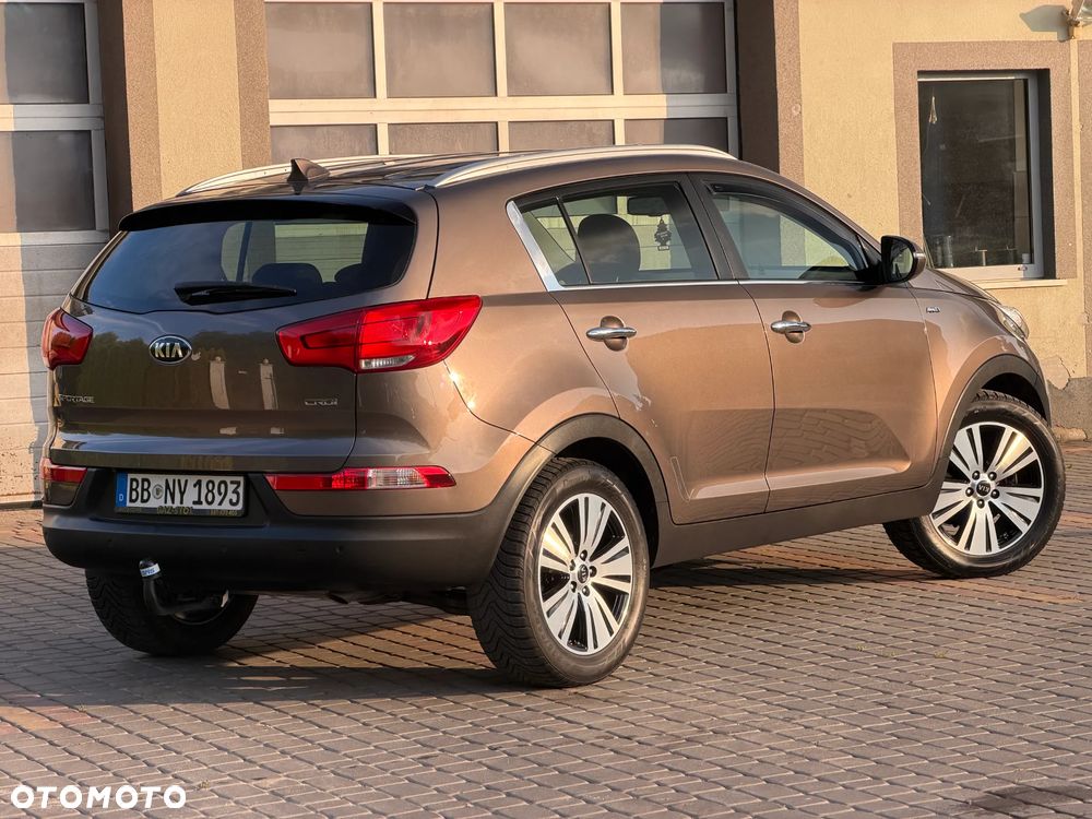 Kia Sportage 2.0 CRDI 4WD Fifa World Cup Edition - 8