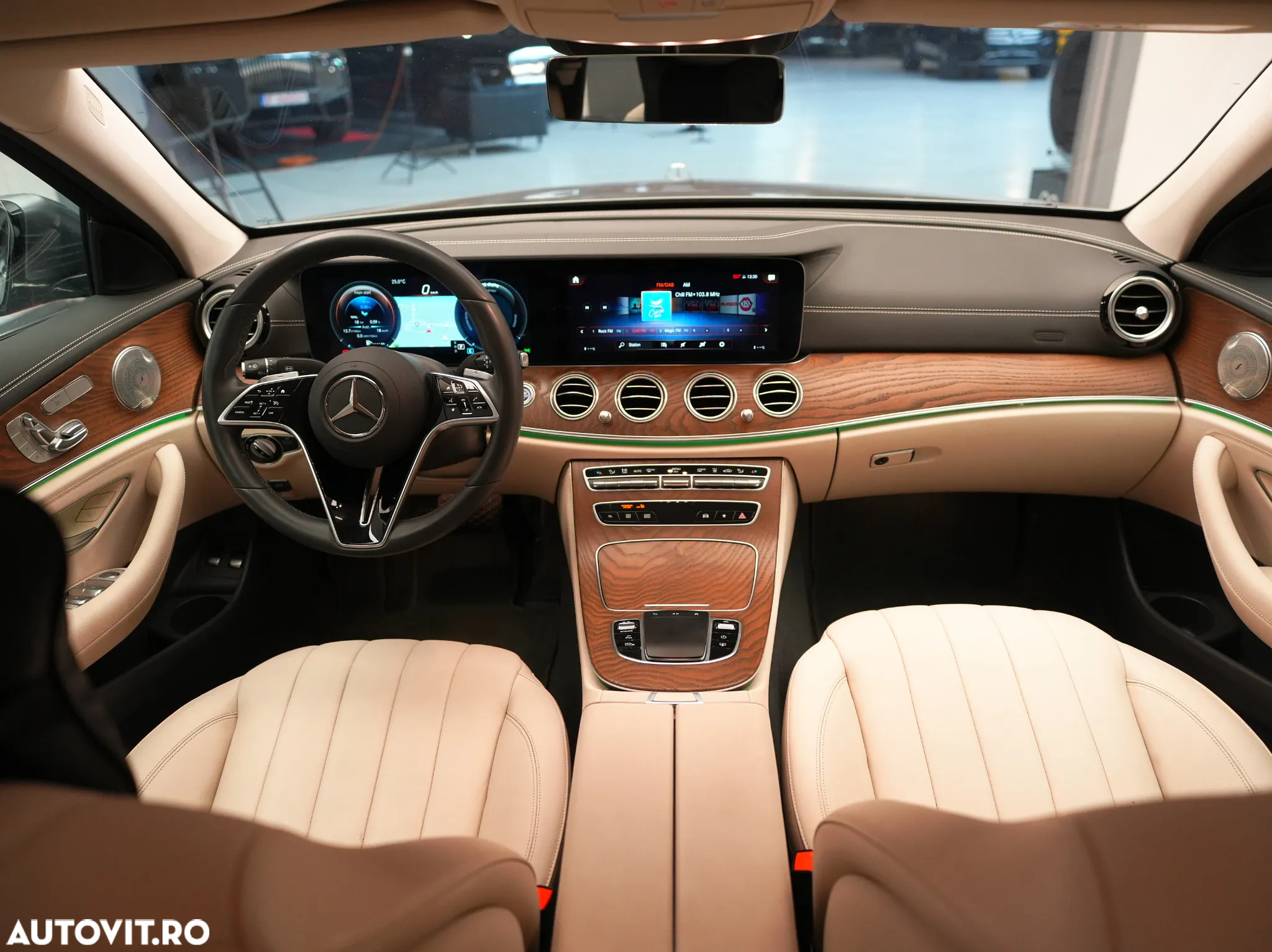 Mercedes-Benz E 300e 9G-TRONIC - 17