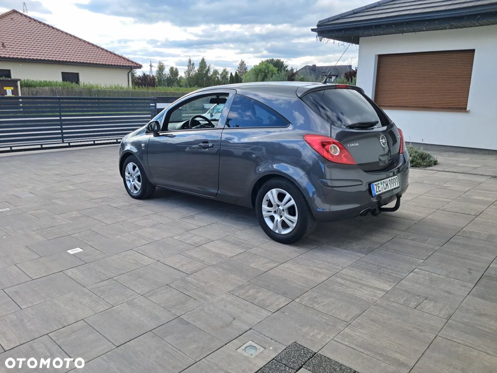 Opel Corsa 1.2 16V Edition / Active - 5