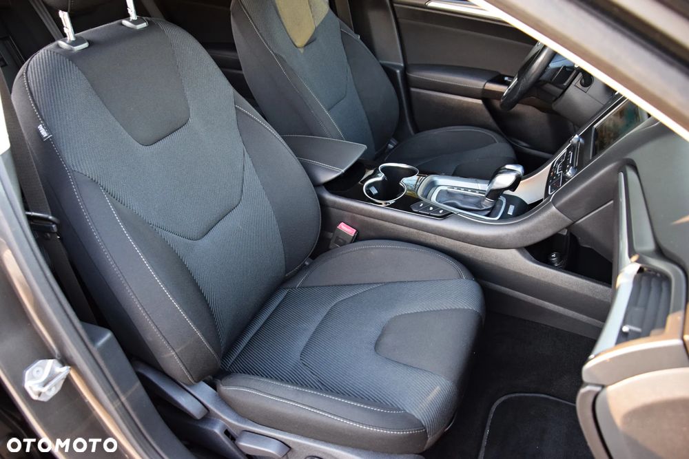 Ford Mondeo - 40
