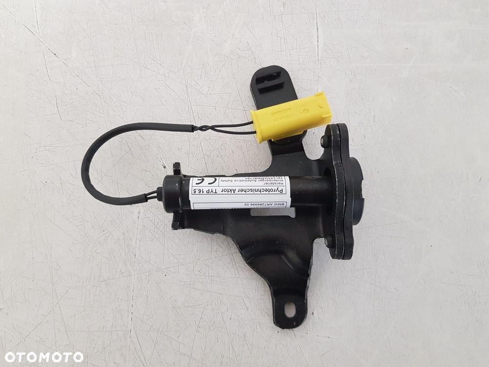 BMW 1 E82 E88 NABÓJ NABOJE PIROTECHNICZNE MASKI NOWE 7289995 7289996 - 8