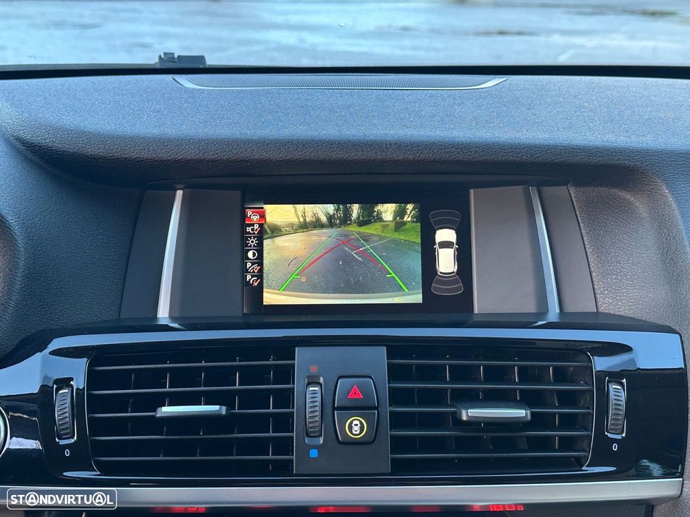 BMW X3 18 d sDrive Line Luxury - 12