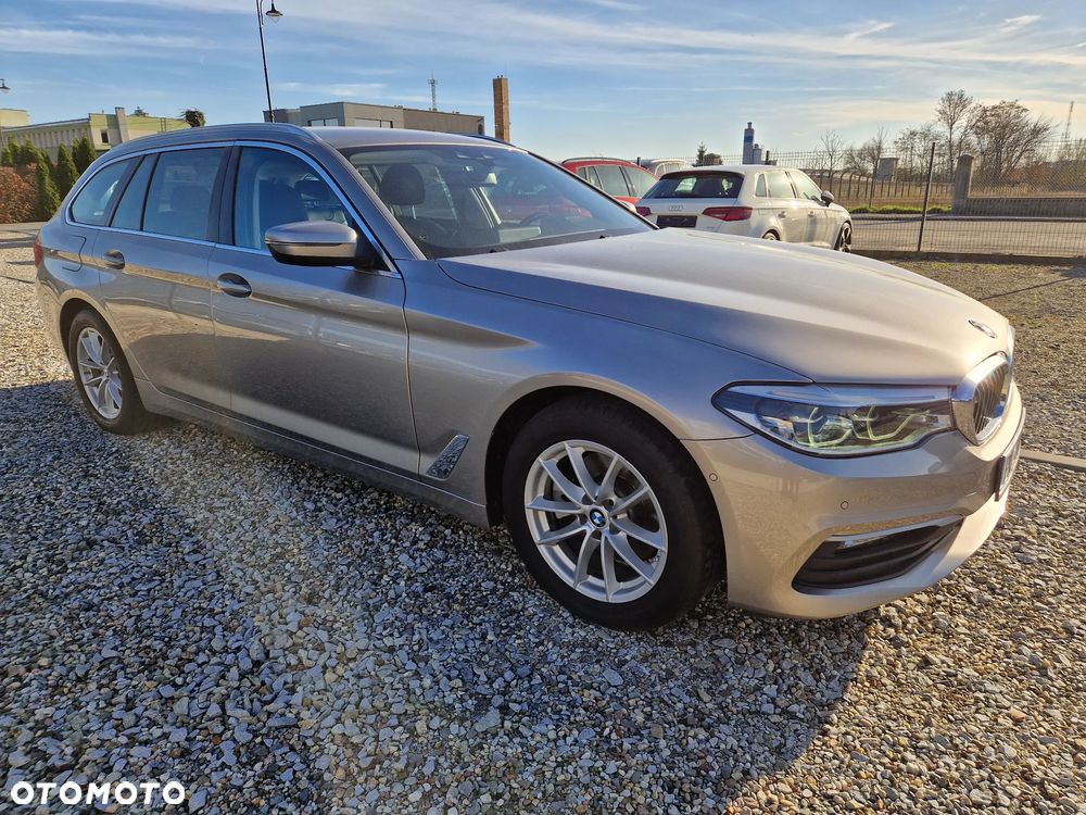 BMW Seria 5 520d xDrive Touring Luxury Line - 6
