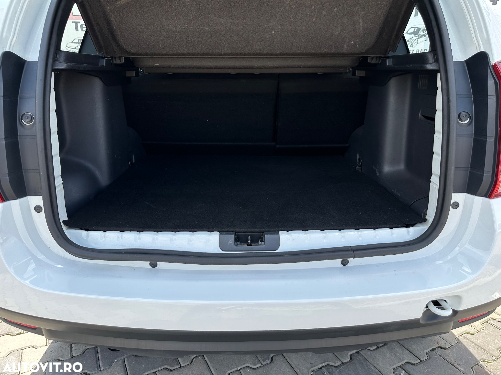 Dacia Duster 1.5 dCi 4x4 Laureate - 28