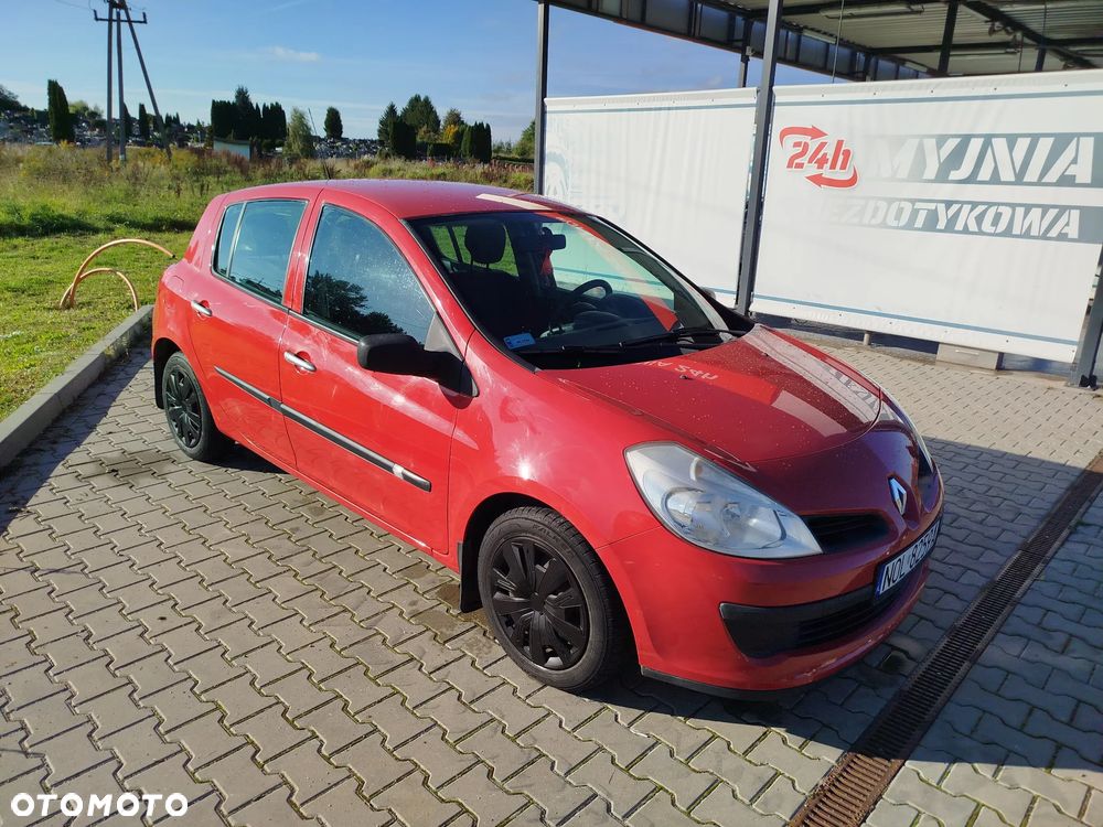 Renault Clio 1.2 16V Authentique - 6