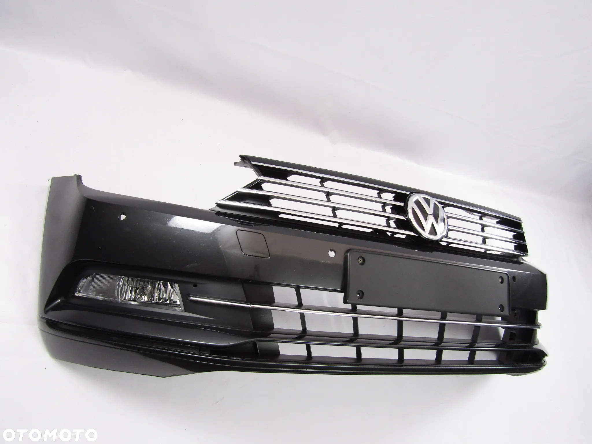 Zderzak przedni VW Passat B8 14 - 19 Pdc-4  Lakier nieznany - 12