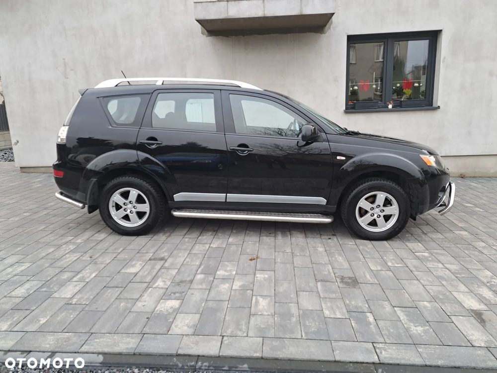 Mitsubishi Outlander 2.0 DI-D 4WD Intense - 4