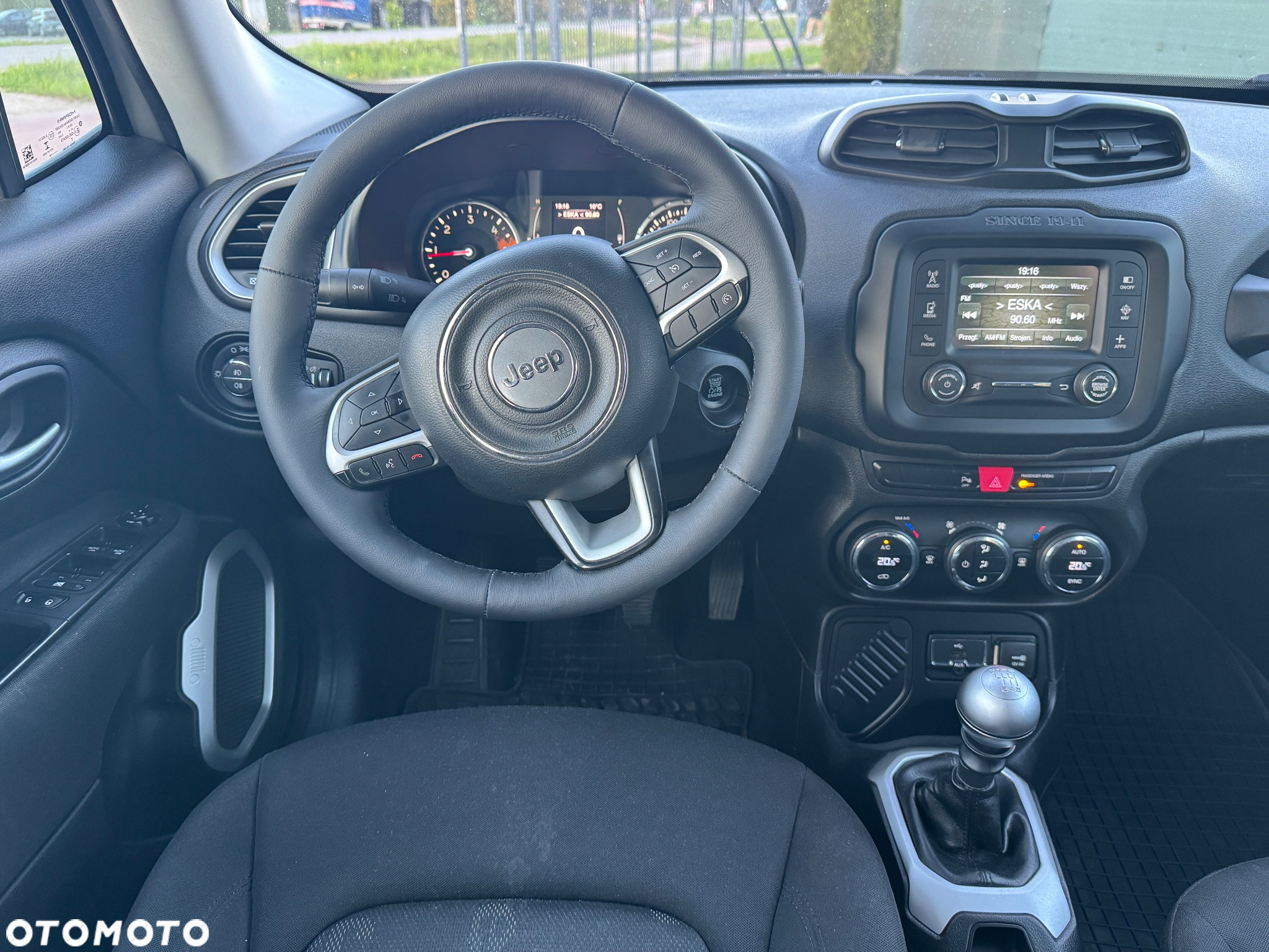 Jeep Renegade 1.6 MultiJet Longitude FWD S&S EU6 - 13