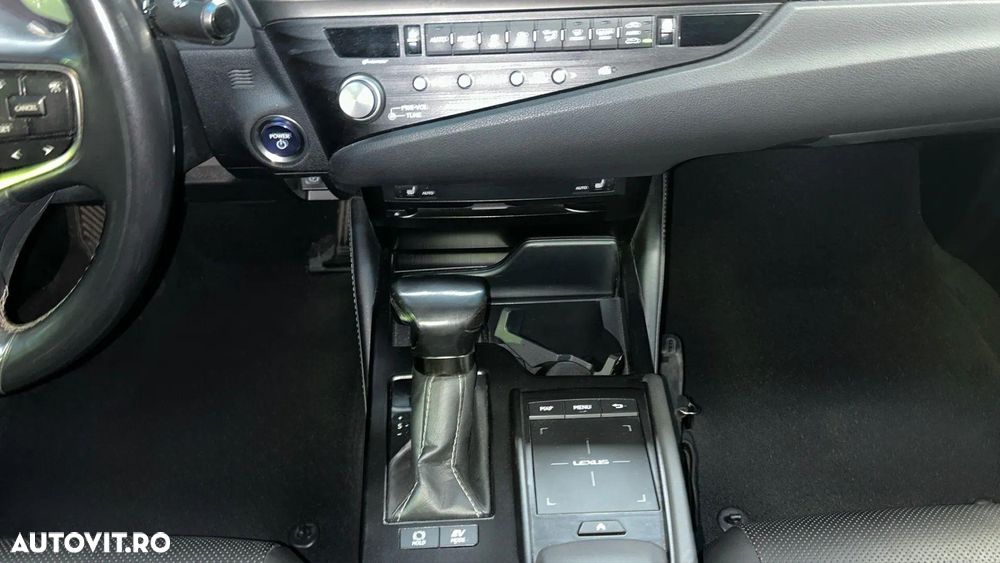 Lexus Seria ES 300h Executive Line - 9