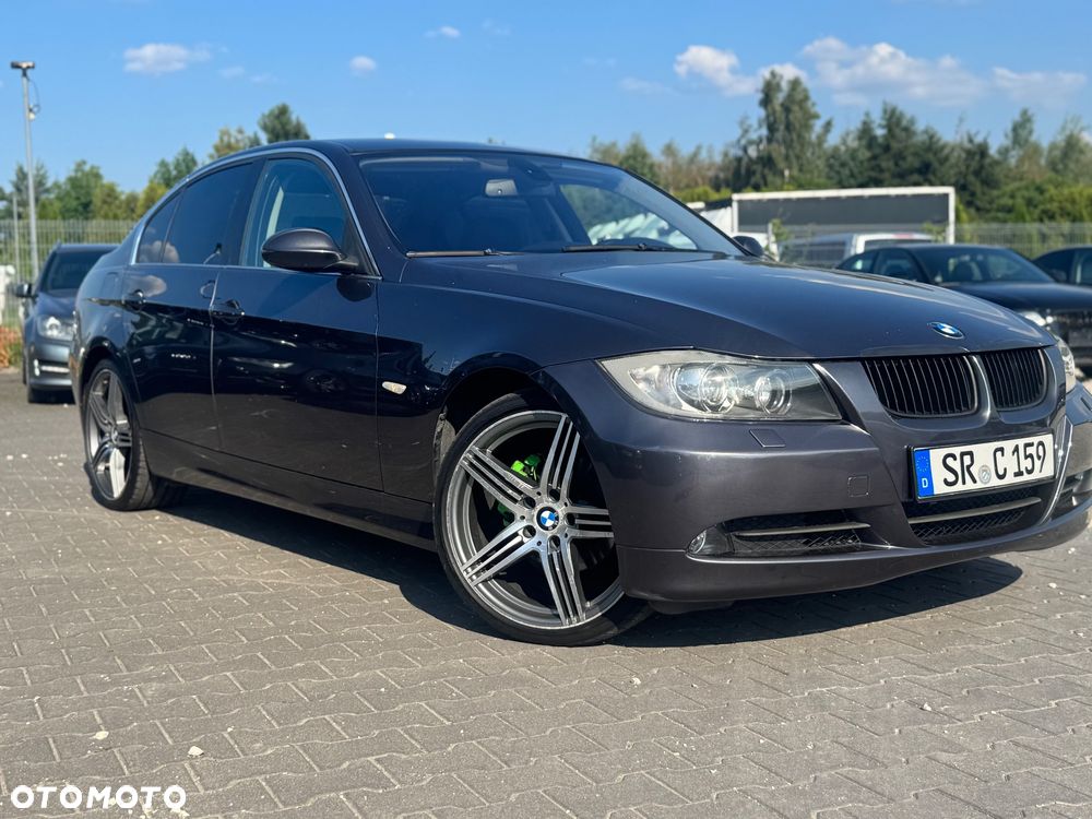 BMW Seria 3 325i - 3