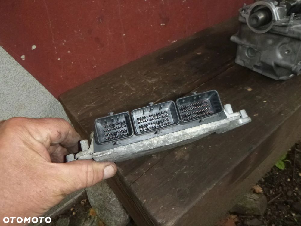 STEROWNIK SILNIKA KOMPUTER RENAULT MASTER 2,5 dci 2.2 DCI - 3