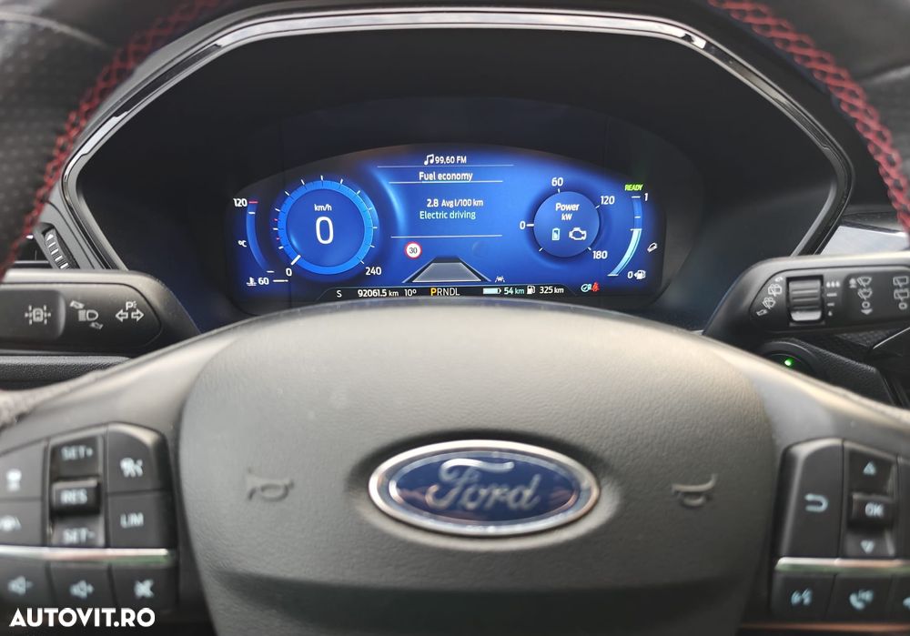 Ford Kuga 2.5 Duratec PHEV ST Line - 11