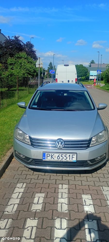 Volkswagen Passat - 4