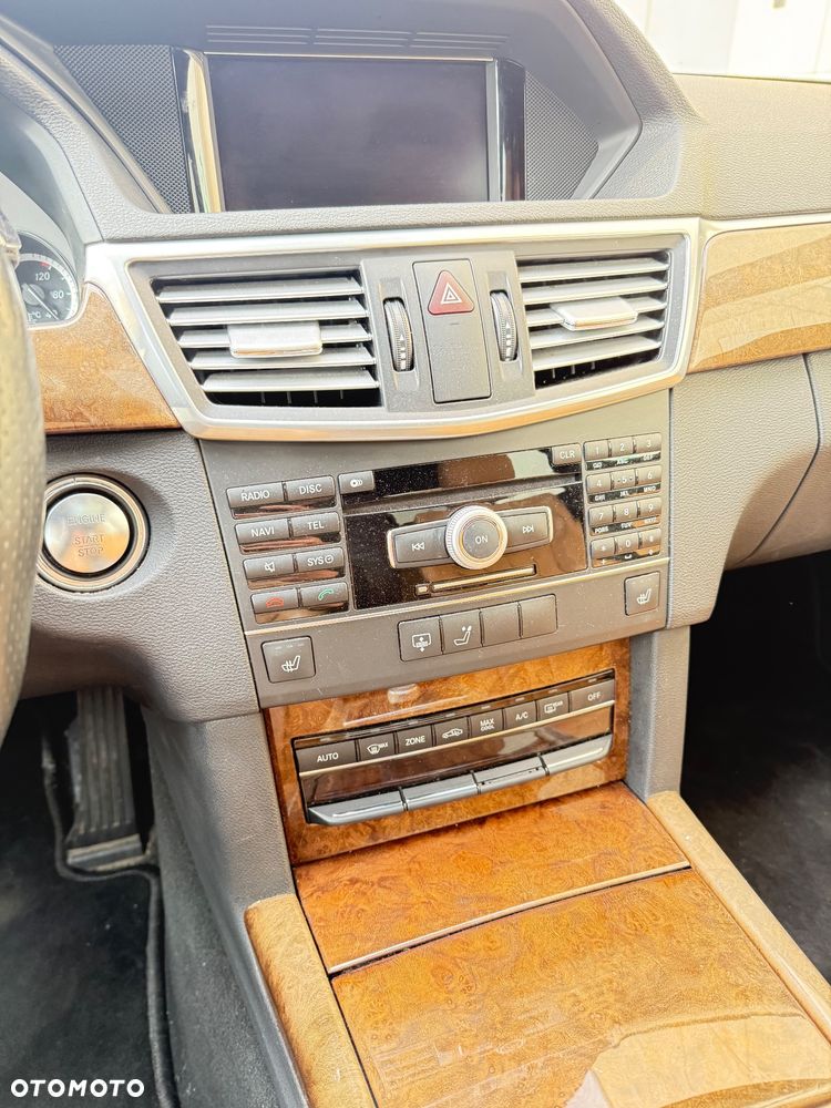 Mercedes-Benz Klasa E 350 4Matic 7G-TRONIC Avantgarde - 20