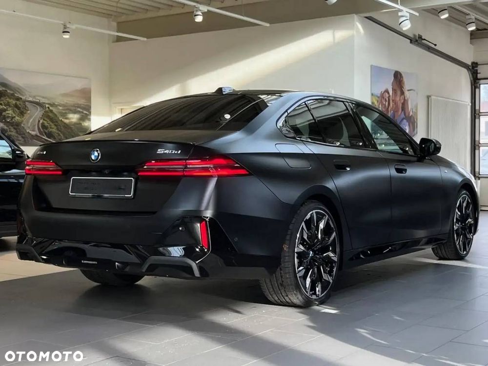 BMW Seria 5 540d xDrive mHEV - 5