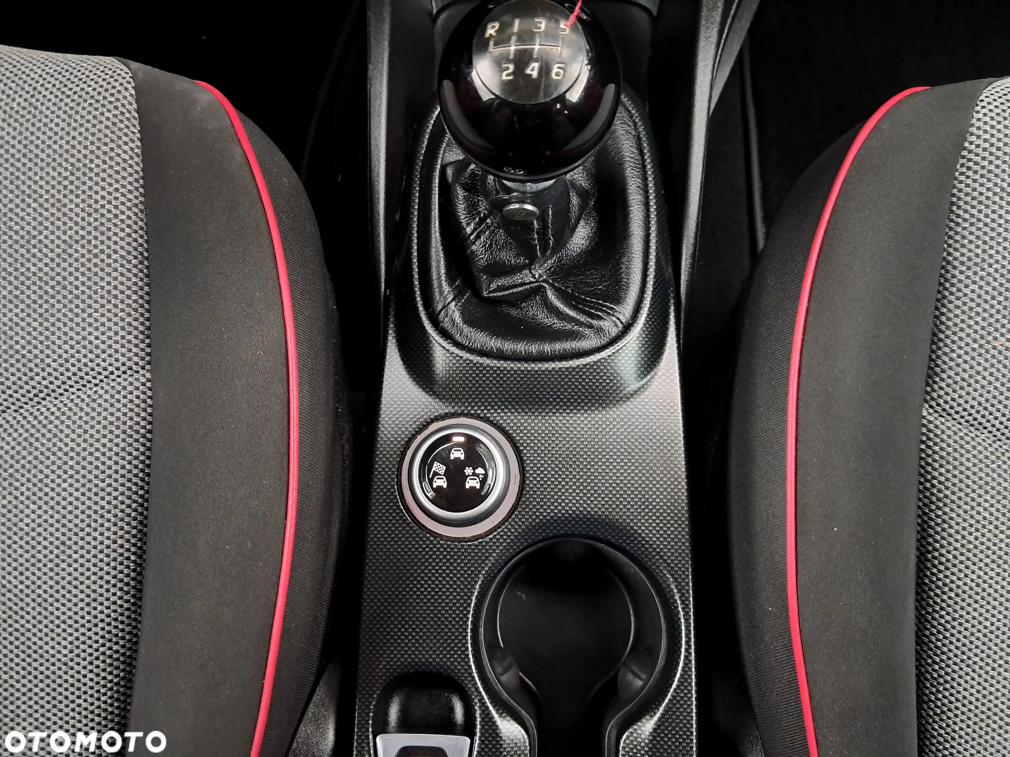 Fiat 500X 1.4 Multiair 4x2 S&S Pop Star - 32