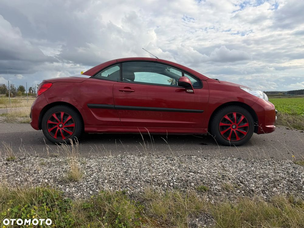 Peugeot 207 - 12
