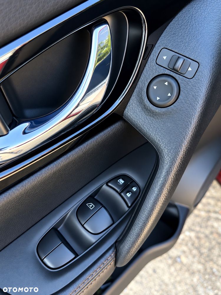 Nissan Qashqai - 12