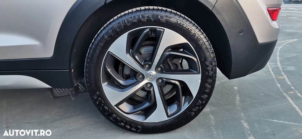 Hyundai Tucson 2.0 CRDI 4WD Automatik Premium - 22