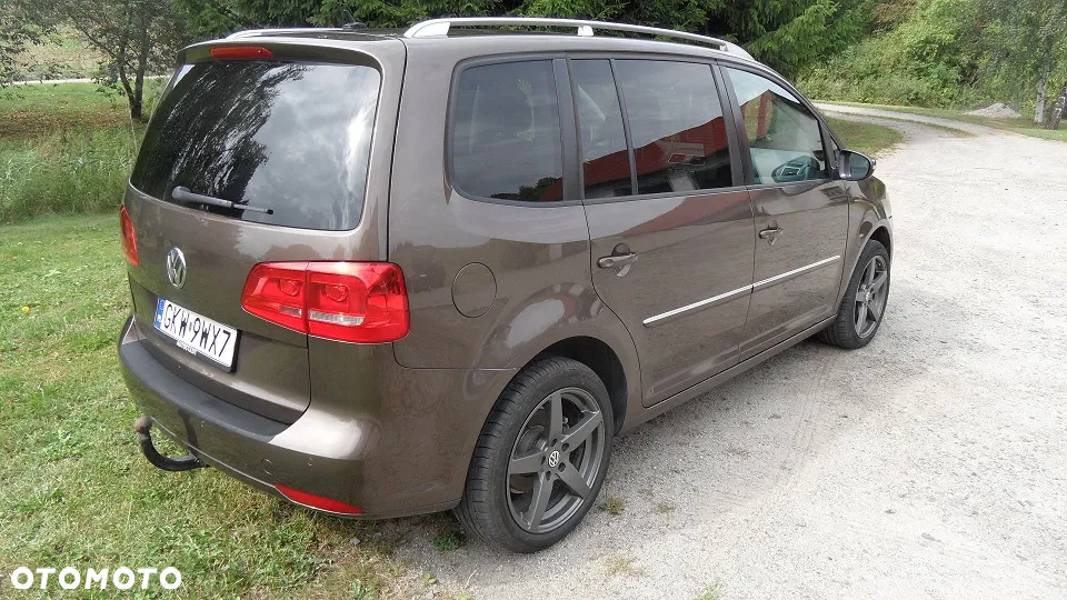 Volkswagen Touran 2.0 TDI DPF Highline DSG - 5
