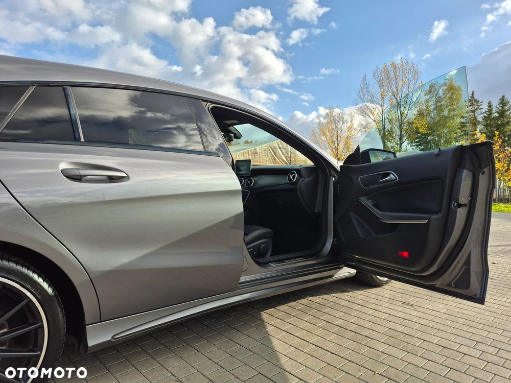 Mercedes-Benz CLA 250 4Matic 7G-DCT AMG Line - 31