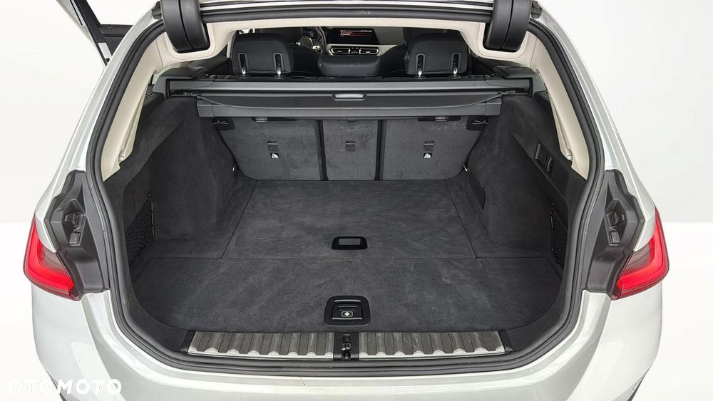 BMW Seria 3 318i Advantage - 18