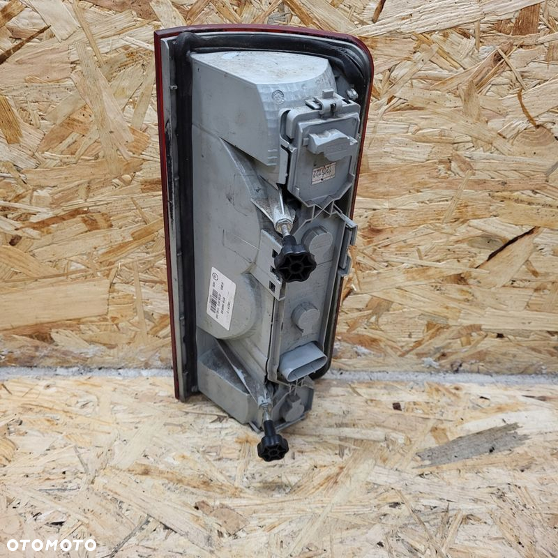 FORD TRANSIT CONNECT MK1 LIFT LAMPA LEWA TYŁ - 2