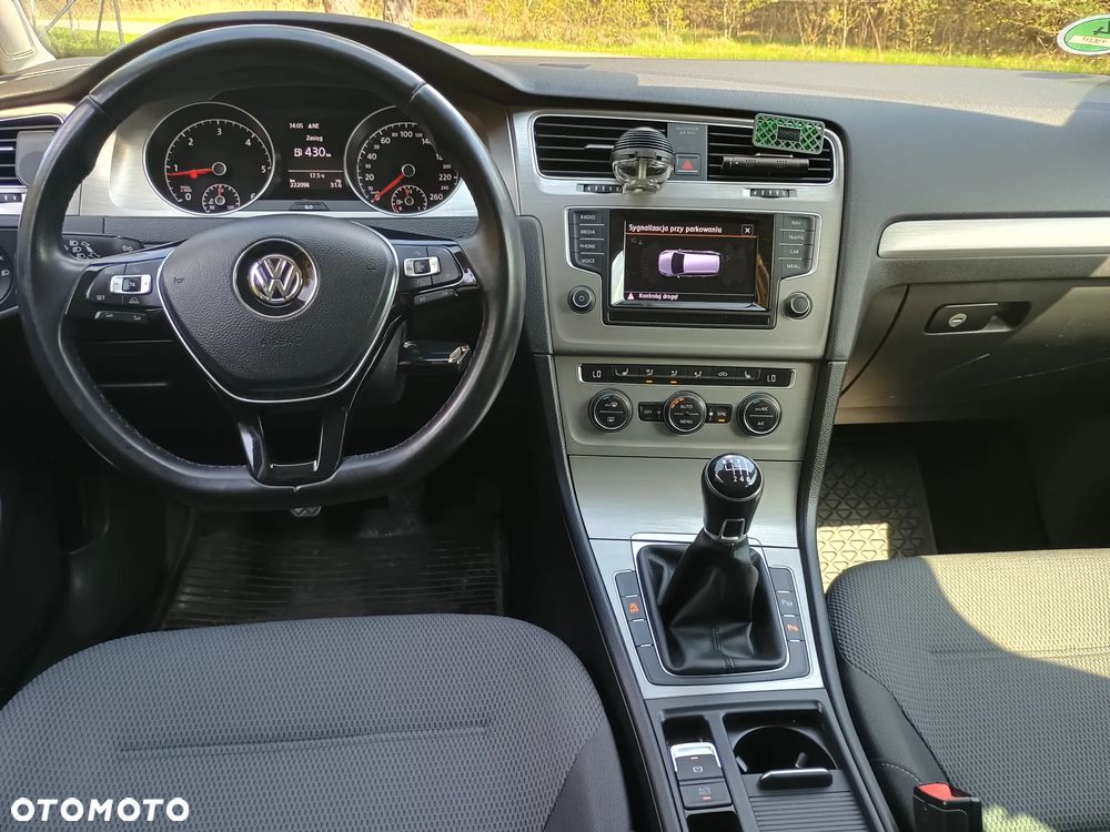 Volkswagen Golf 1.6 TDI BlueMotion Comfortline - 19
