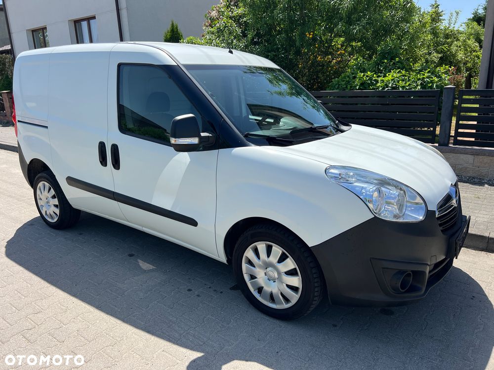 Opel Combo - 1
