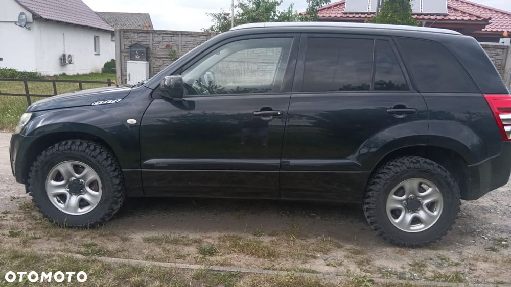 Suzuki Grand Vitara 2.0 Comfort - 2