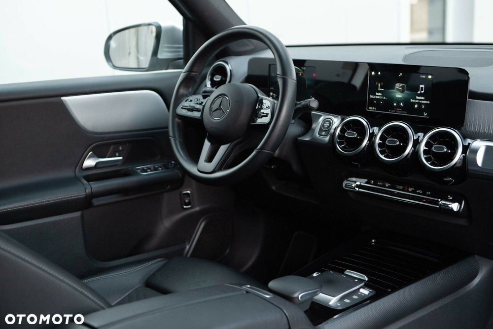 Mercedes-Benz GLB 180 Progressive 7G-DCT - 26