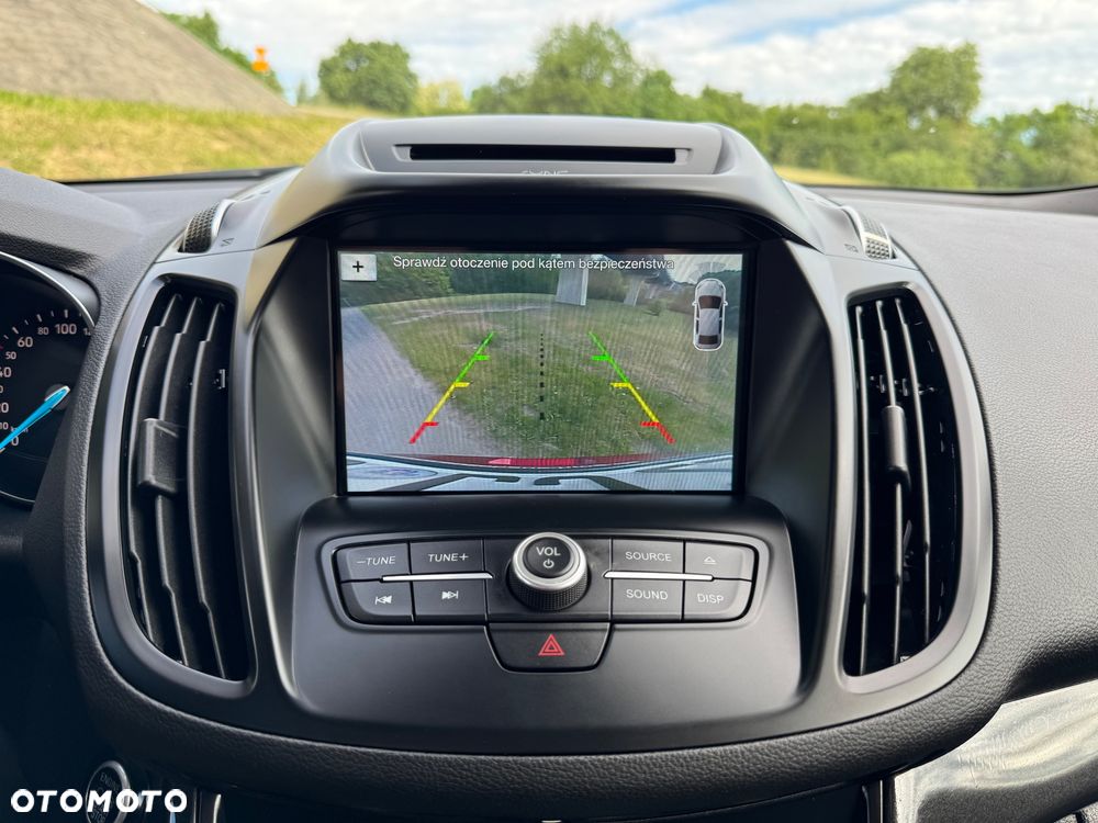 Ford Kuga 2.0 TDCi 2x4 Titanium - 35