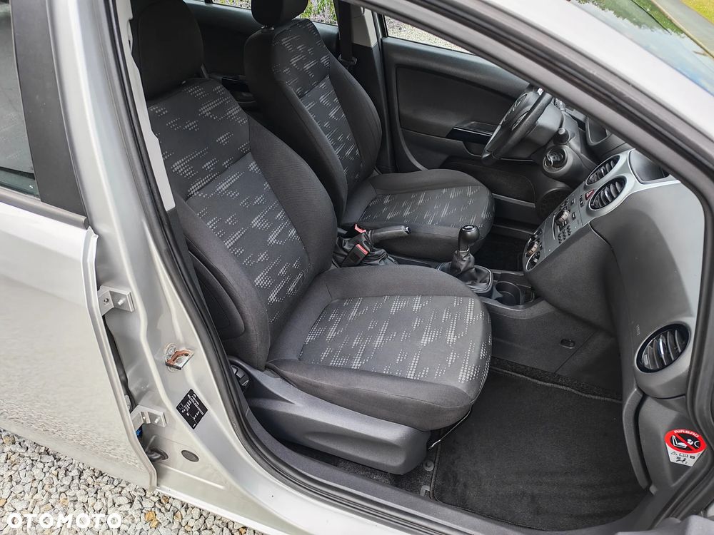 Opel Corsa - 17