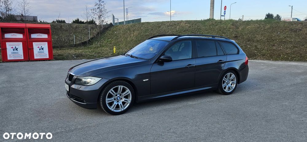 BMW Seria 3 320i - 2