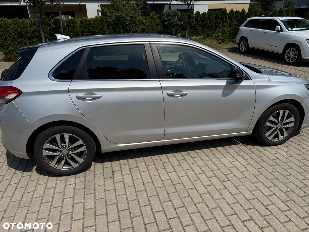 Hyundai i30 1.4 T-GDI Comfort DCT - 6