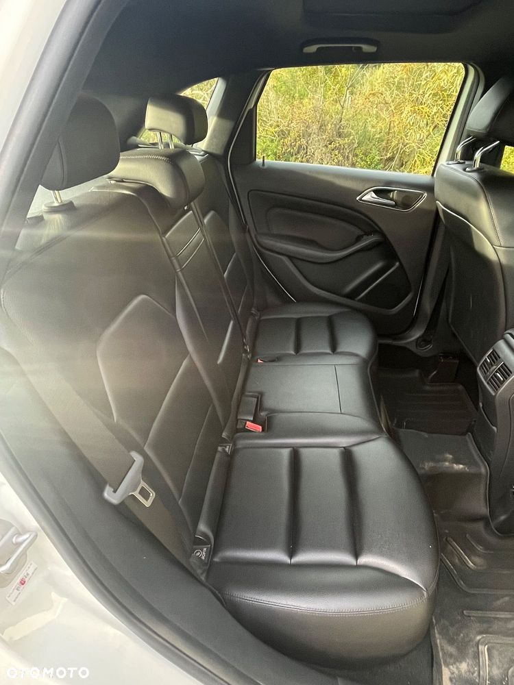 Mercedes-Benz Klasa B 250 - 6