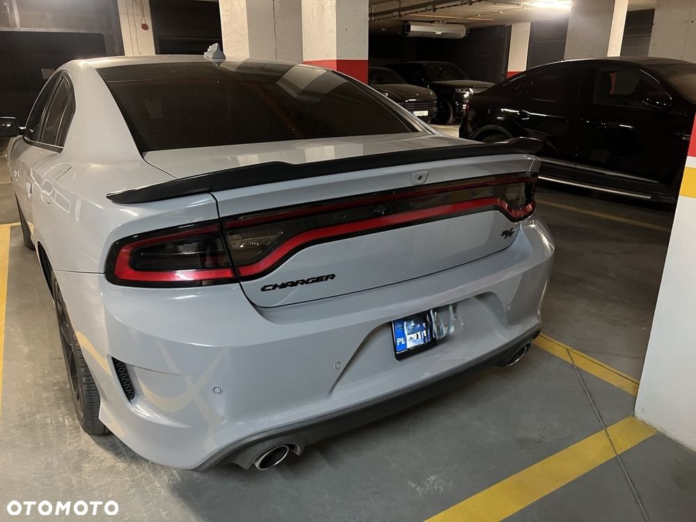 Dodge Charger 5.7 R/T - 24