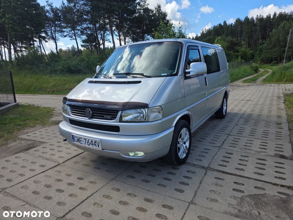 Volkswagen Transporter - 1