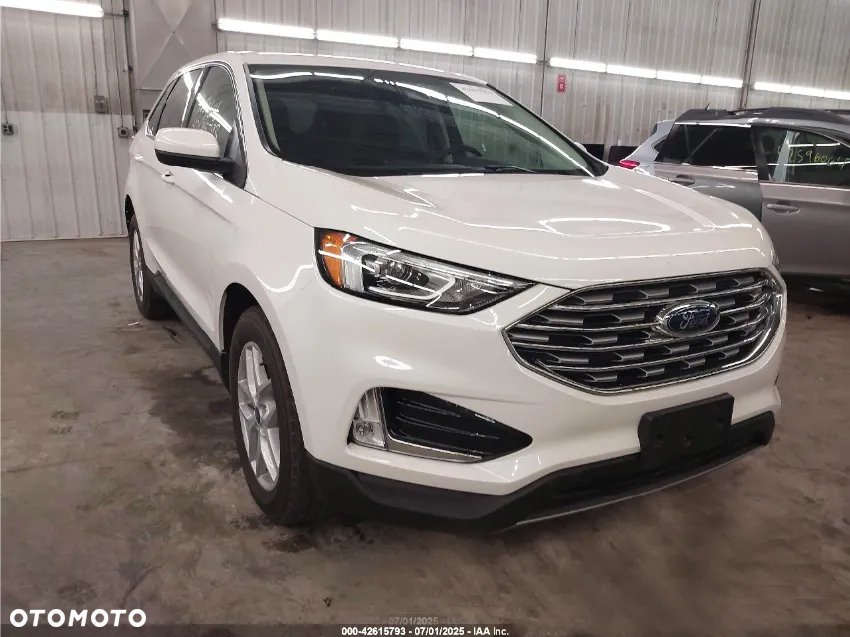 Ford Edge - 5