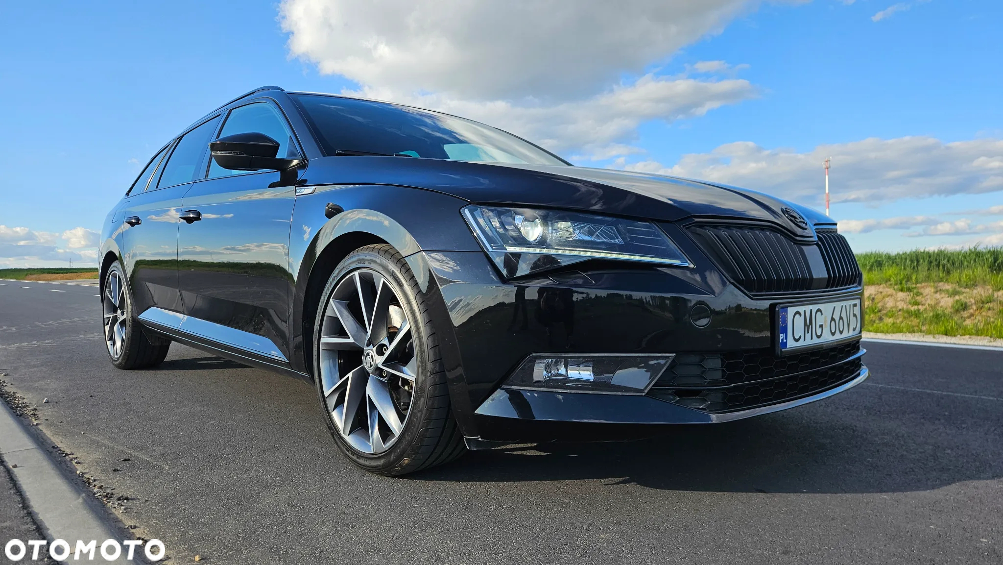 Skoda Superb 2.0 TDI Sportline DSG - 2
