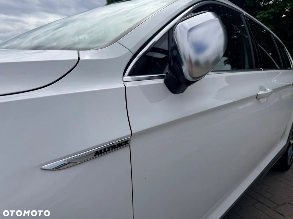 Volkswagen Passat Alltrack 2.0 TSI (BMT) 4Motion DSG - 4