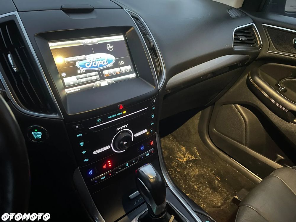 Ford Edge - 11