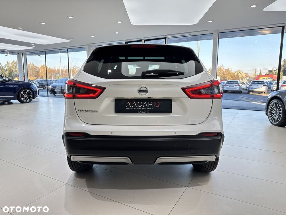 Nissan Qashqai 1.3 DIG-T N-Connecta - 4