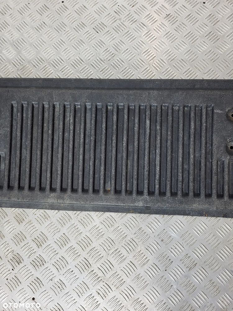 Mitsubishi L200 IV Osłona Tapicerka Klapy - 3